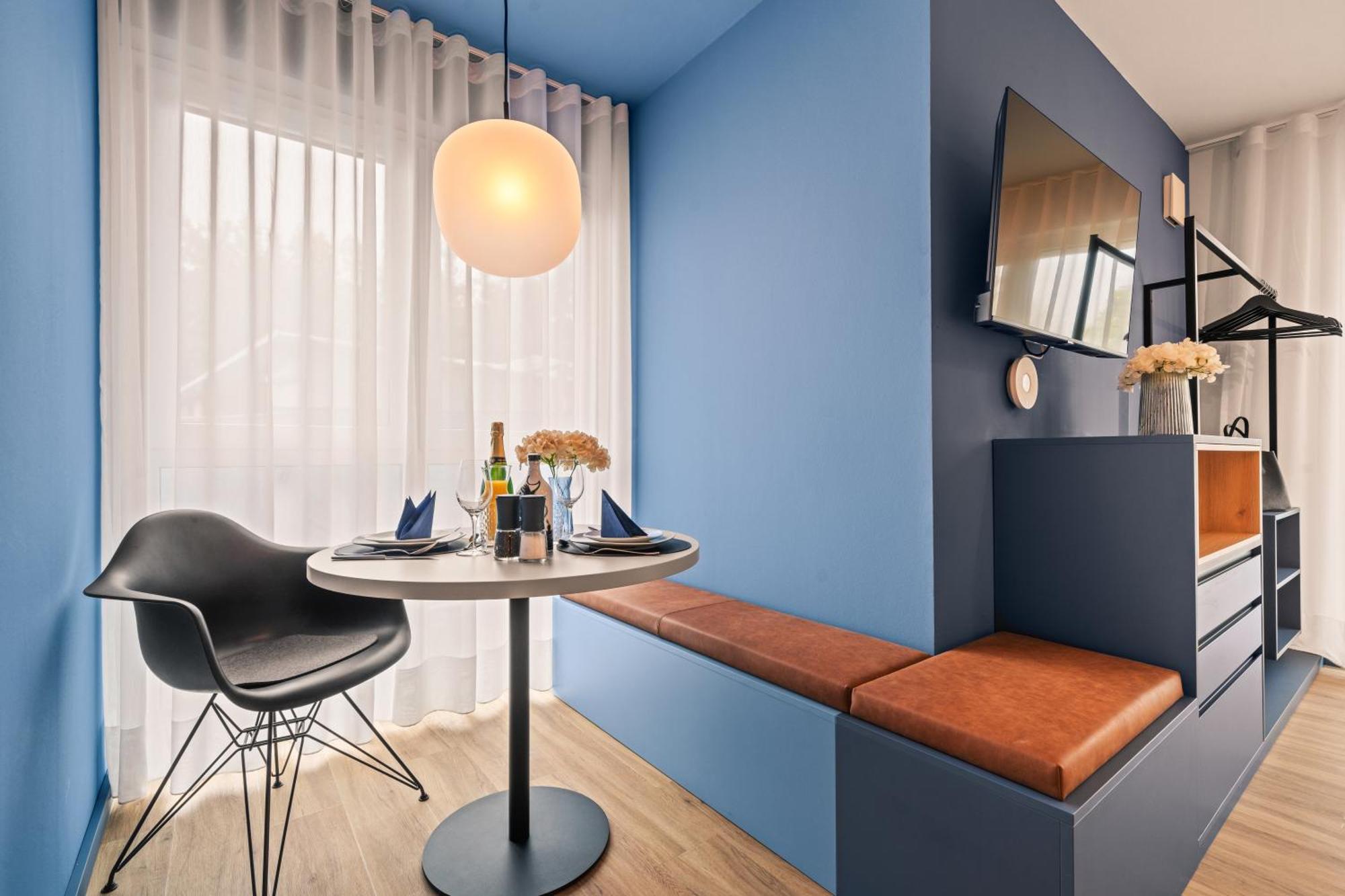 Motel42-Temporary Living FDH Eksteriør bilde